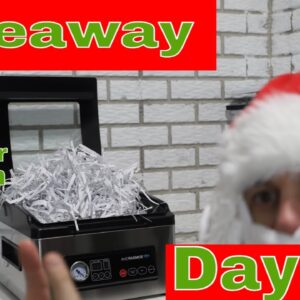 12 Days of Christmas Giveaway ðŸŽ„DAY 11ðŸŽ„ (Avid Armor USV32 Chamber Vacuum Sealer)