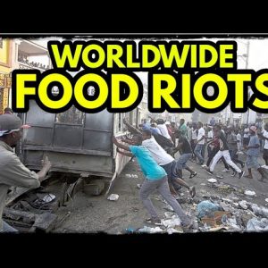 WARNING: Governments are Stockpiling Food and Preparing for Total Collapse